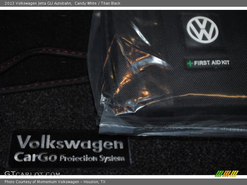 Candy White / Titan Black 2013 Volkswagen Jetta GLI Autobahn