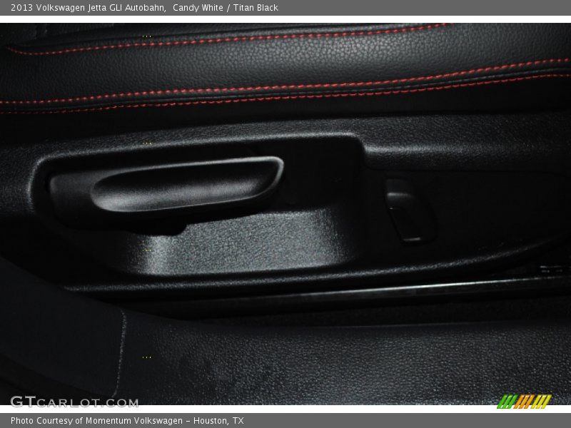 Candy White / Titan Black 2013 Volkswagen Jetta GLI Autobahn