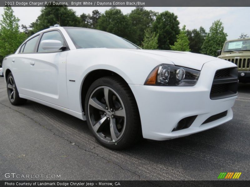 Front 3/4 View of 2013 Charger R/T Daytona