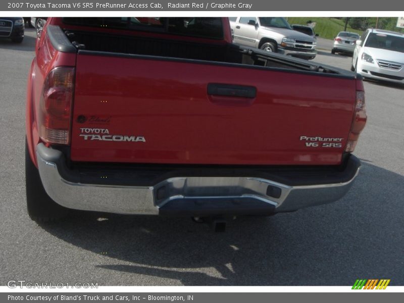 Radiant Red / Graphite Gray 2007 Toyota Tacoma V6 SR5 PreRunner Access Cab