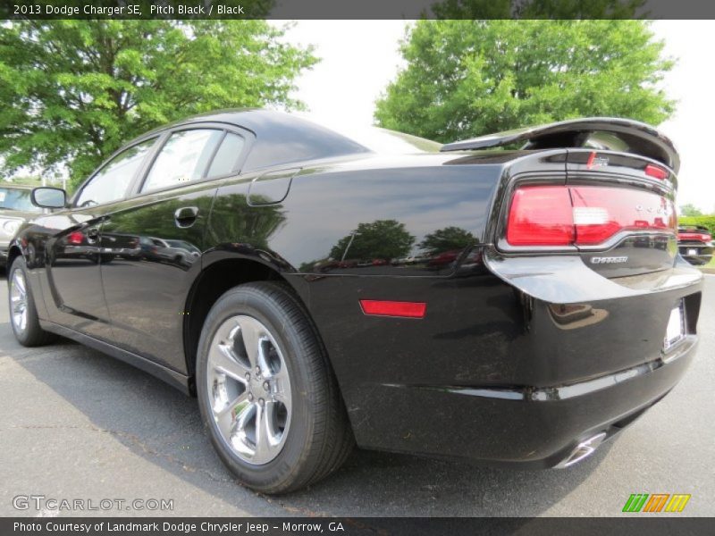 Pitch Black / Black 2013 Dodge Charger SE