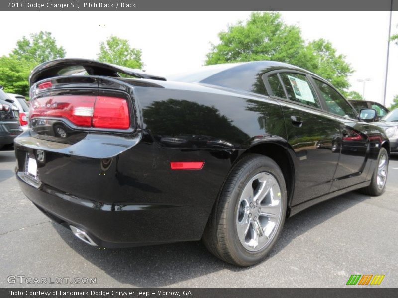 Pitch Black / Black 2013 Dodge Charger SE