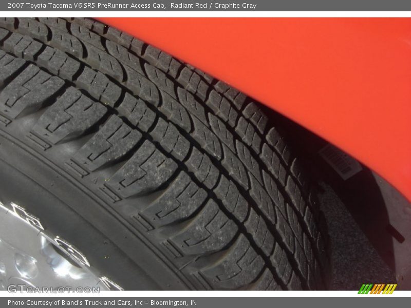 Radiant Red / Graphite Gray 2007 Toyota Tacoma V6 SR5 PreRunner Access Cab