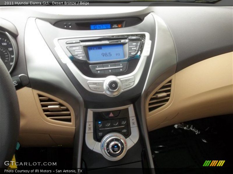 Controls of 2011 Elantra GLS