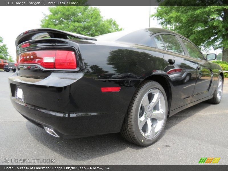 Pitch Black / Black 2013 Dodge Charger SE
