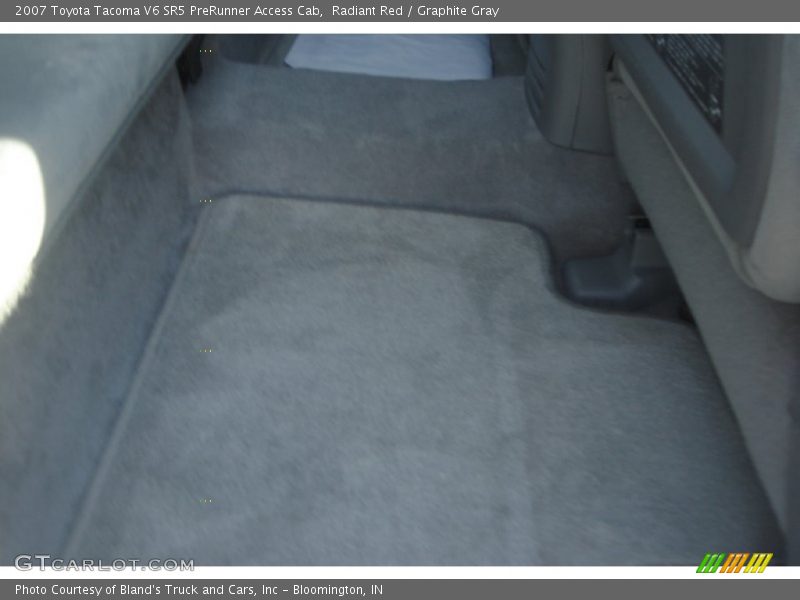 Radiant Red / Graphite Gray 2007 Toyota Tacoma V6 SR5 PreRunner Access Cab