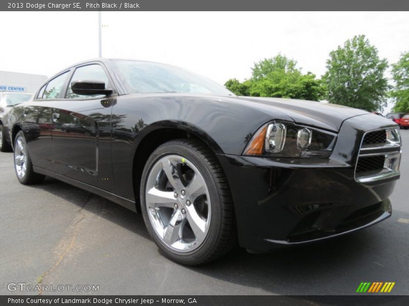 Pitch Black / Black 2013 Dodge Charger SE