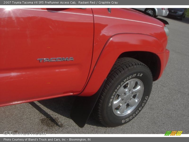 Radiant Red / Graphite Gray 2007 Toyota Tacoma V6 SR5 PreRunner Access Cab