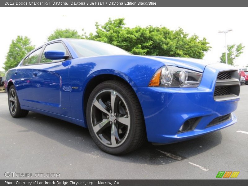 Front 3/4 View of 2013 Charger R/T Daytona