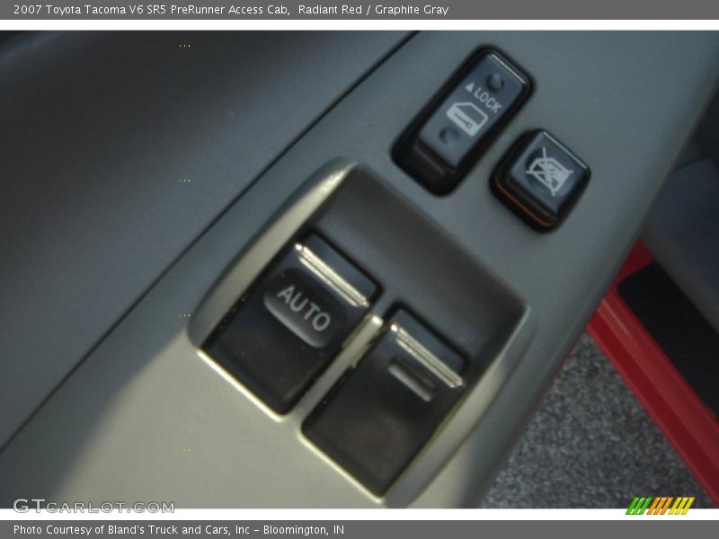 Radiant Red / Graphite Gray 2007 Toyota Tacoma V6 SR5 PreRunner Access Cab