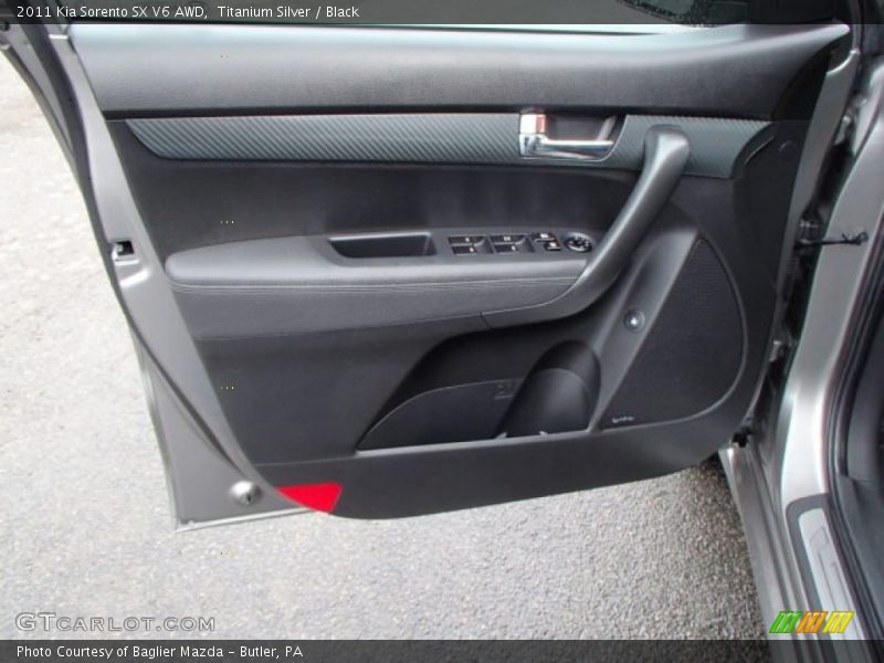 Titanium Silver / Black 2011 Kia Sorento SX V6 AWD