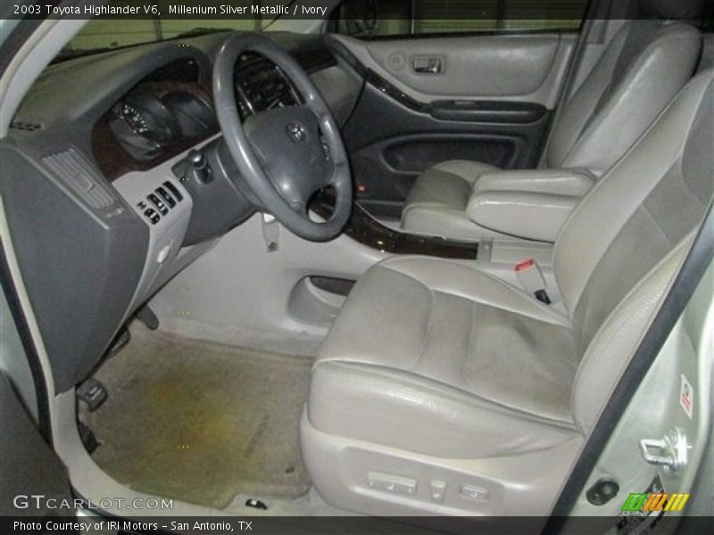 Millenium Silver Metallic / Ivory 2003 Toyota Highlander V6