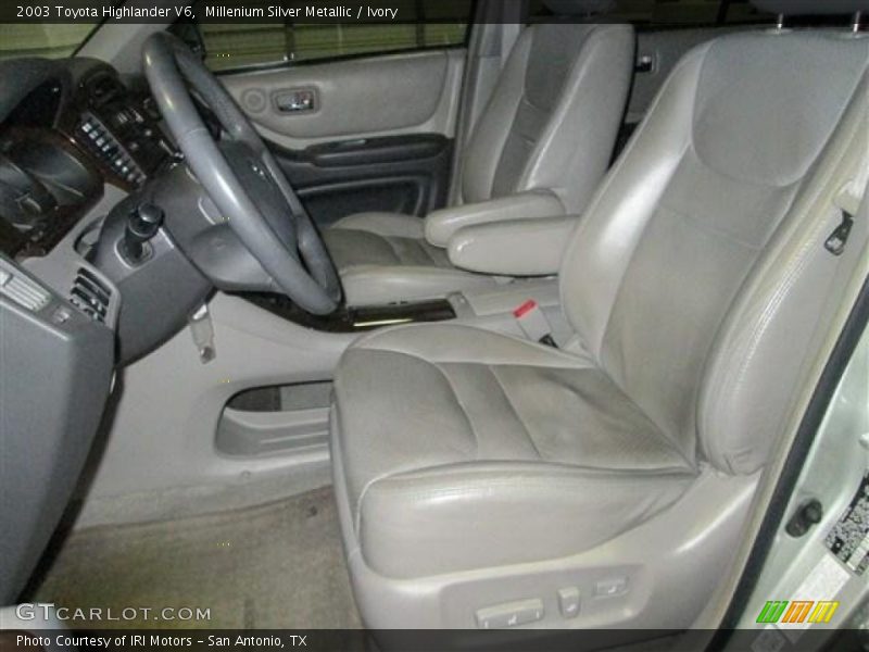 Millenium Silver Metallic / Ivory 2003 Toyota Highlander V6