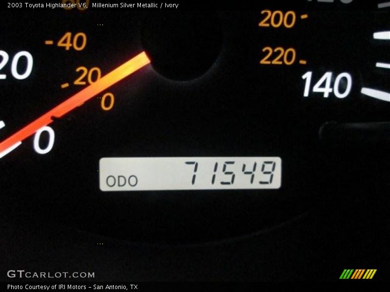 Millenium Silver Metallic / Ivory 2003 Toyota Highlander V6