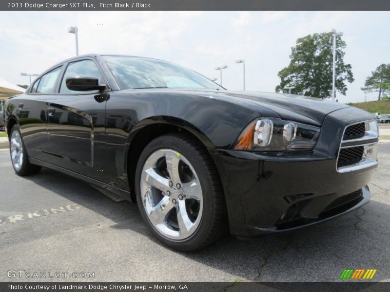 Front 3/4 View of 2013 Charger SXT Plus