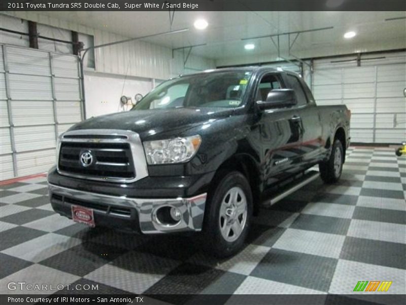 Super White / Sand Beige 2011 Toyota Tundra SR5 Double Cab
