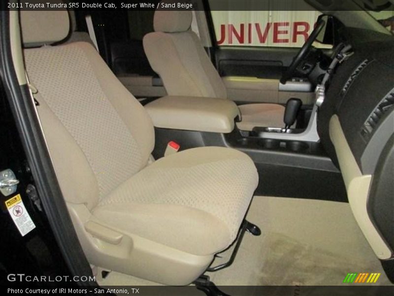 Super White / Sand Beige 2011 Toyota Tundra SR5 Double Cab