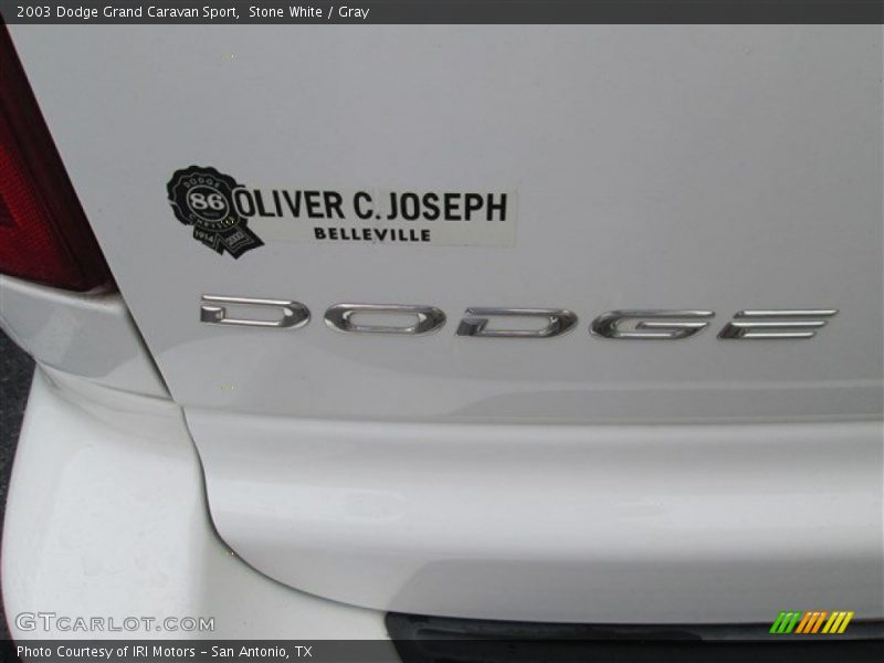 Stone White / Gray 2003 Dodge Grand Caravan Sport