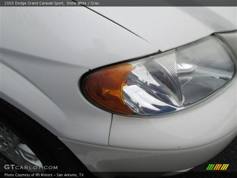 Stone White / Gray 2003 Dodge Grand Caravan Sport