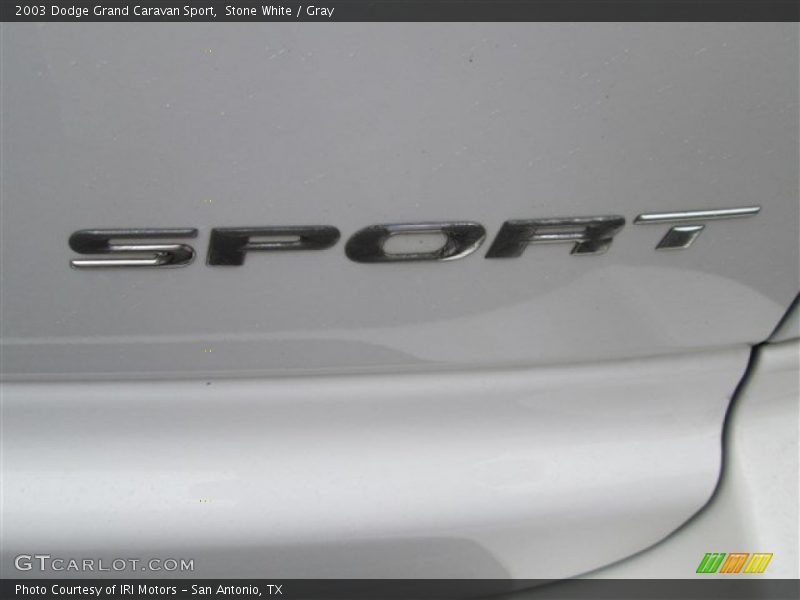 Stone White / Gray 2003 Dodge Grand Caravan Sport