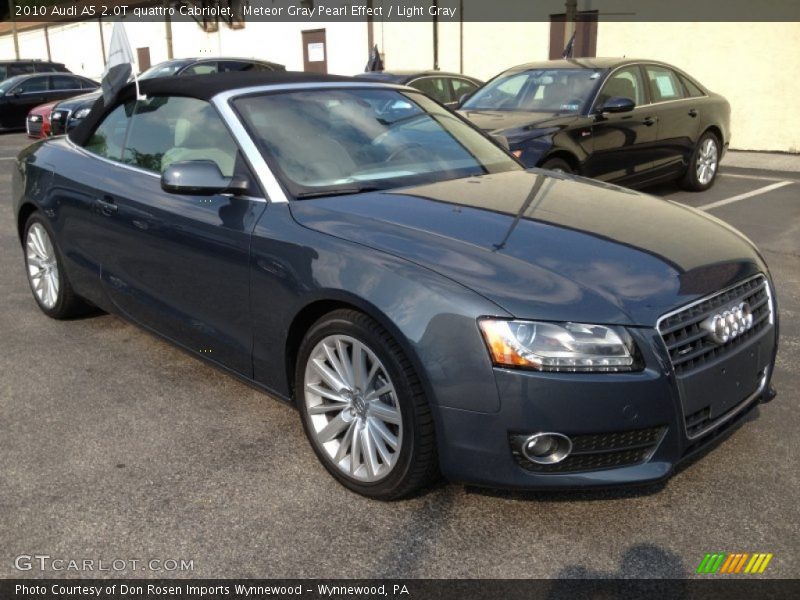 Front 3/4 View of 2010 A5 2.0T quattro Cabriolet