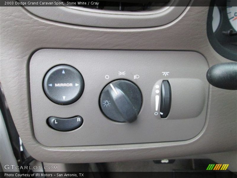Stone White / Gray 2003 Dodge Grand Caravan Sport