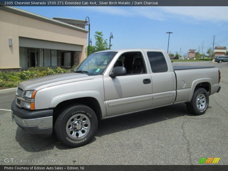 Silver Birch Metallic / Dark Charcoal 2005 Chevrolet Silverado 1500 Z71 Extended Cab 4x4
