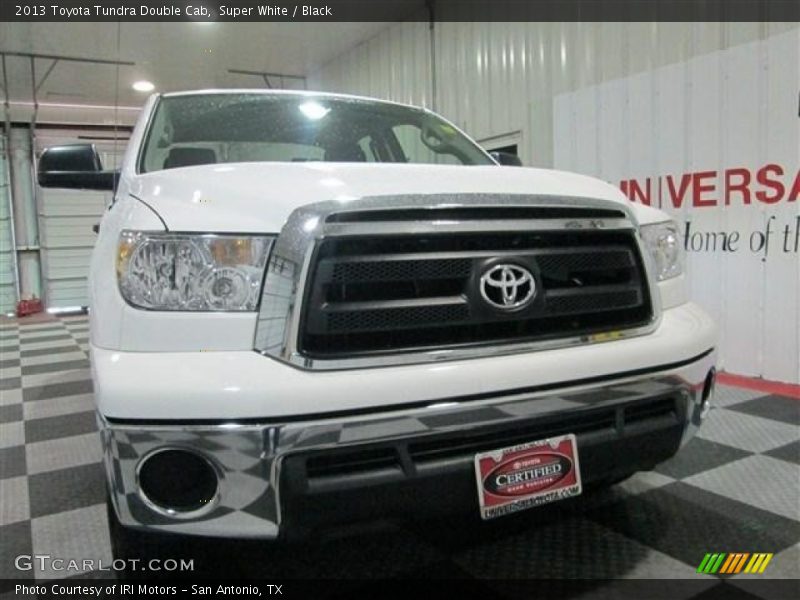 Super White / Black 2013 Toyota Tundra Double Cab