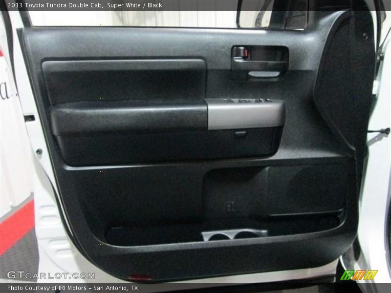 Super White / Black 2013 Toyota Tundra Double Cab