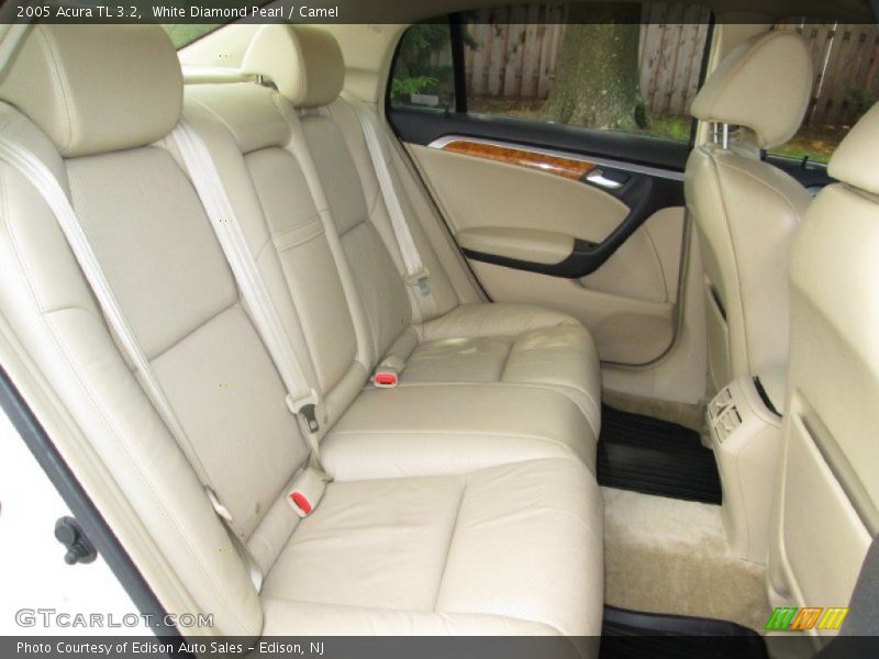 White Diamond Pearl / Camel 2005 Acura TL 3.2