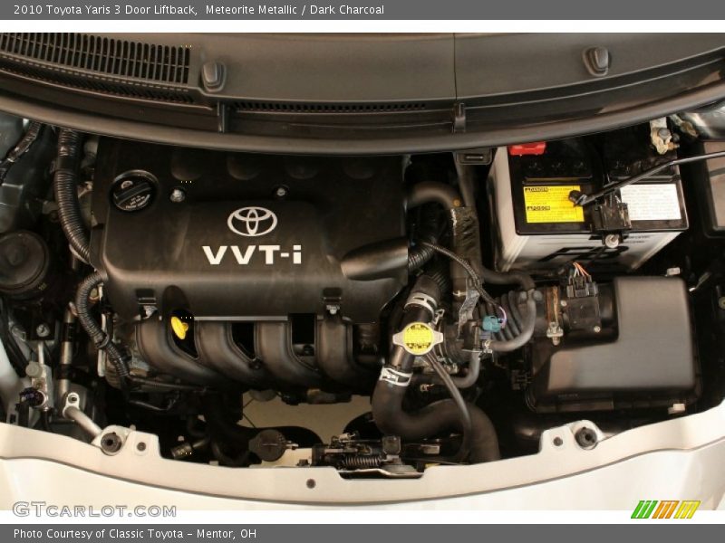 Meteorite Metallic / Dark Charcoal 2010 Toyota Yaris 3 Door Liftback