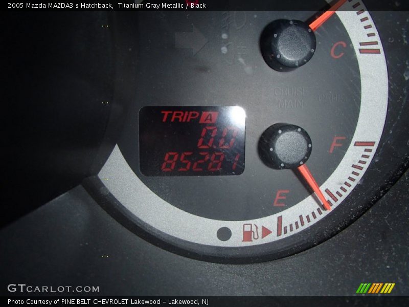 Titanium Gray Metallic / Black 2005 Mazda MAZDA3 s Hatchback