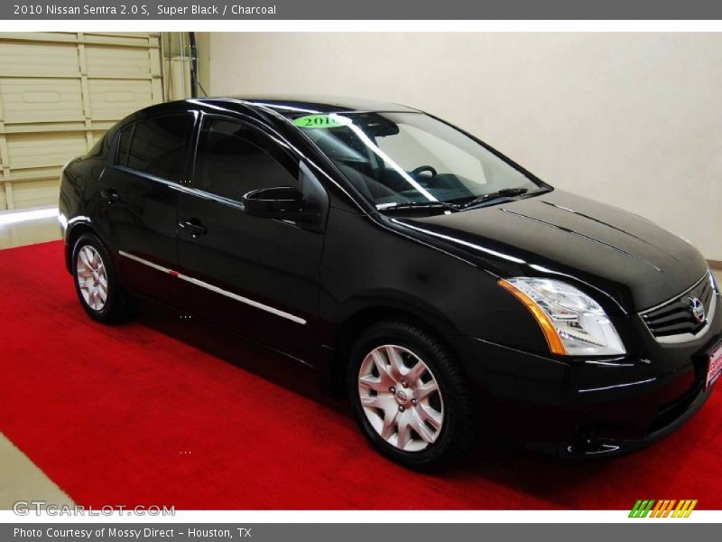 Super Black / Charcoal 2010 Nissan Sentra 2.0 S