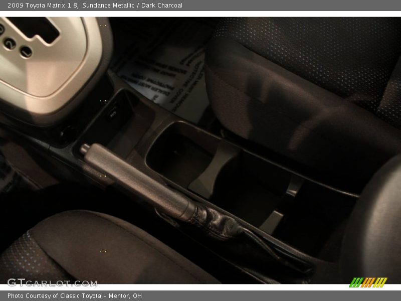 Sundance Metallic / Dark Charcoal 2009 Toyota Matrix 1.8