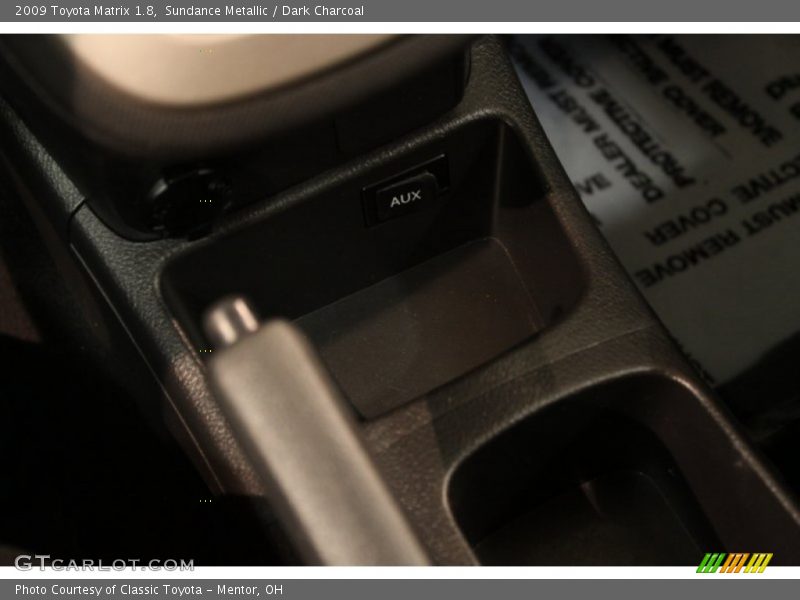 Sundance Metallic / Dark Charcoal 2009 Toyota Matrix 1.8