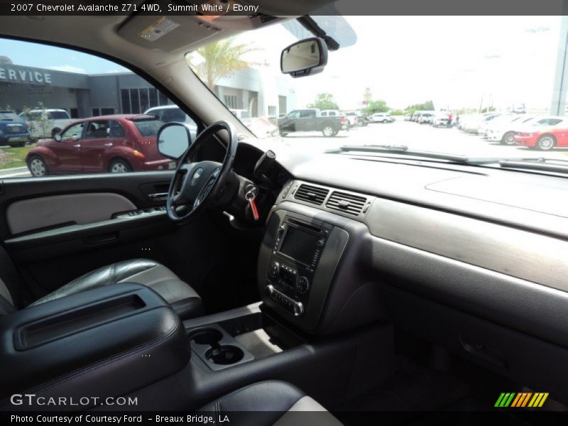 Summit White / Ebony 2007 Chevrolet Avalanche Z71 4WD