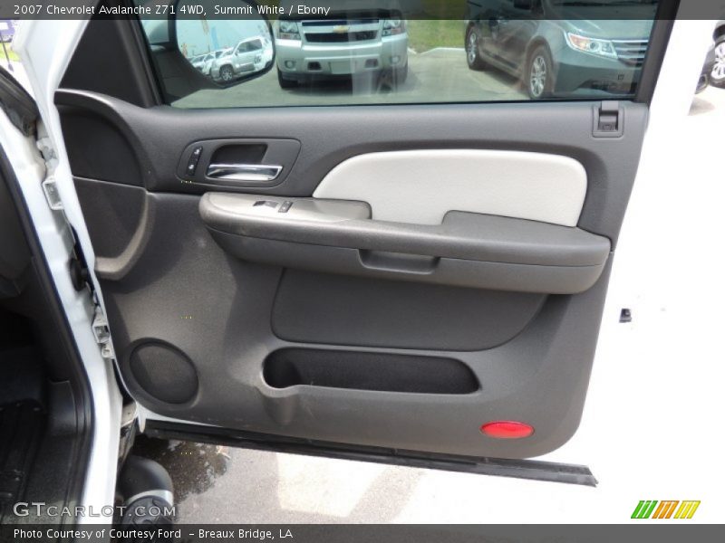 Summit White / Ebony 2007 Chevrolet Avalanche Z71 4WD