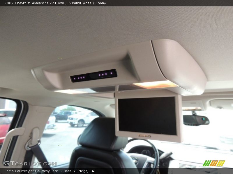 Summit White / Ebony 2007 Chevrolet Avalanche Z71 4WD