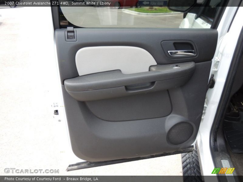 Summit White / Ebony 2007 Chevrolet Avalanche Z71 4WD