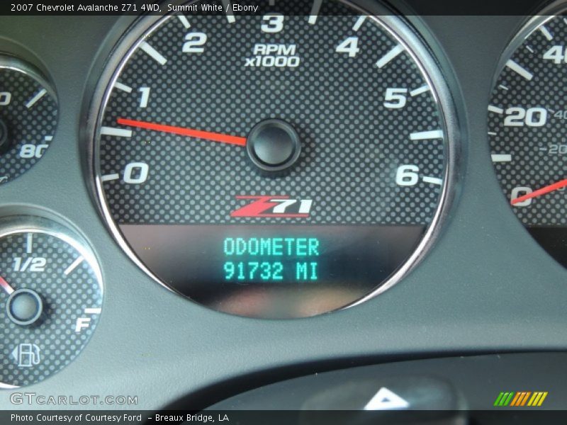 Summit White / Ebony 2007 Chevrolet Avalanche Z71 4WD