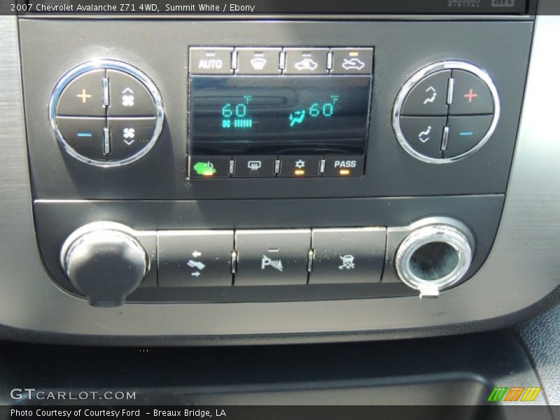 Summit White / Ebony 2007 Chevrolet Avalanche Z71 4WD