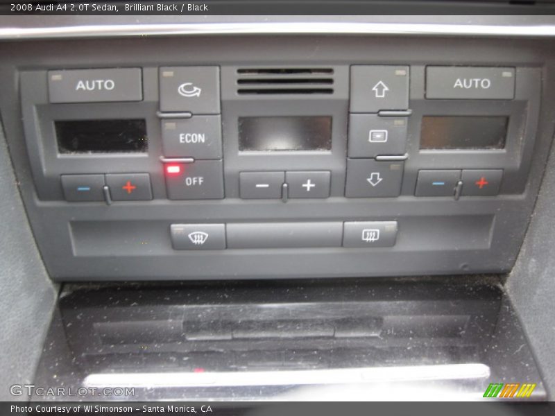 Controls of 2008 A4 2.0T Sedan