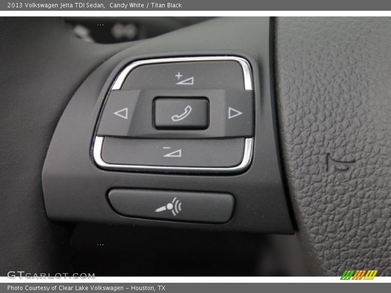 Candy White / Titan Black 2013 Volkswagen Jetta TDI Sedan