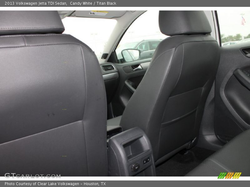 Candy White / Titan Black 2013 Volkswagen Jetta TDI Sedan