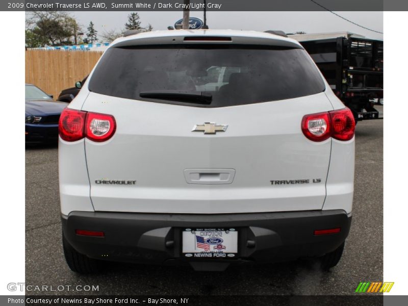 Summit White / Dark Gray/Light Gray 2009 Chevrolet Traverse LS AWD