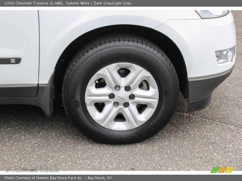  2009 Traverse LS AWD Wheel