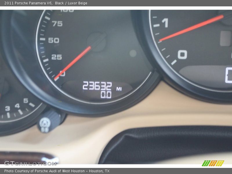 Black / Luxor Beige 2011 Porsche Panamera V6