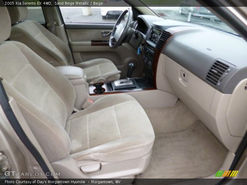 Sand Beige Metallic / Beige 2005 Kia Sorento EX 4WD