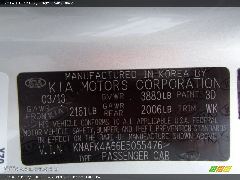 Bright Silver / Black 2014 Kia Forte LX