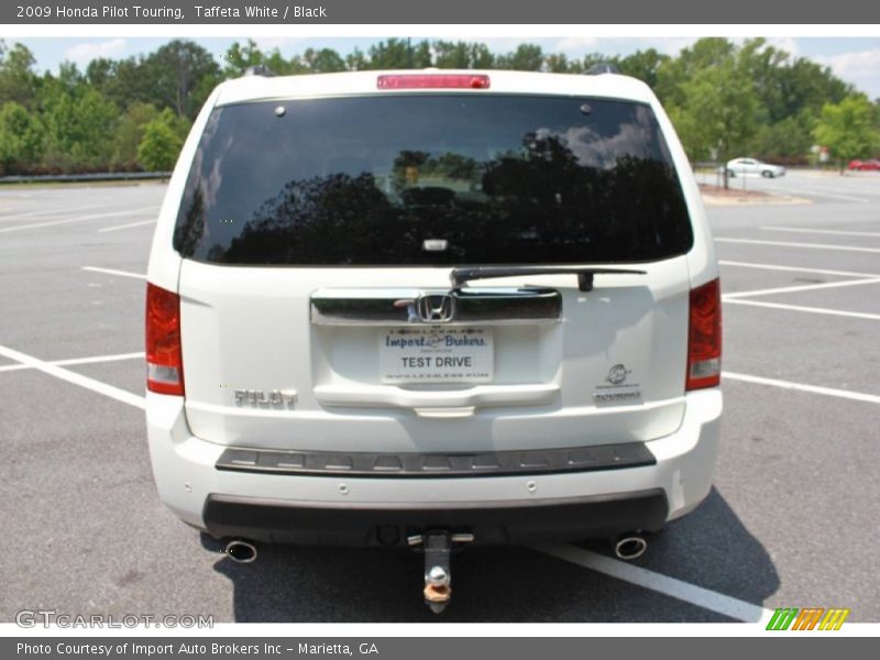 Taffeta White / Black 2009 Honda Pilot Touring